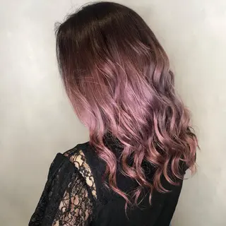 ロング カラー 井澤 和花のヘアスタイル