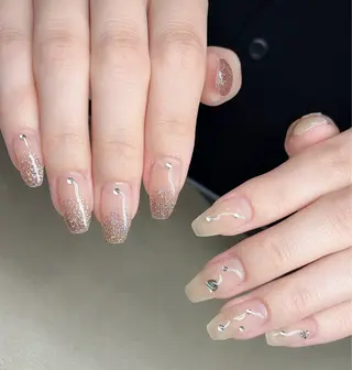 ネイル 野尻 伶のネイルデザイン