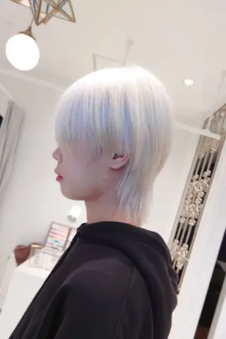 メンズ 新潟ハイトーンカラー NO.1✨ 小川 巧のヘアスタイル