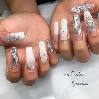 ネイル Gracias. rieのネイルデザイン