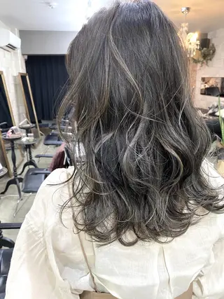 ミディアム PLUG hairdesignのヘアスタイル