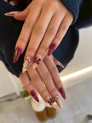 ネイル Trinity ネイリストスタッフのネイルデザイン