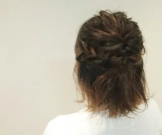 ヘアアレンジ ショート 透明感ハイライト◎ 伊藤夏海のヘアスタイル