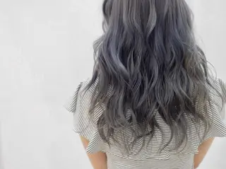 ロング カラー アップシー デイジーのヘアスタイル