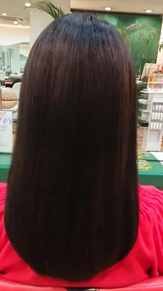 カラー ロング 原 萌香のヘアスタイル