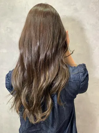 ロング カラー ヘアアレンジ StellA所属・MIZUKI/町田/ ハイトーンカラーのヘアスタイル