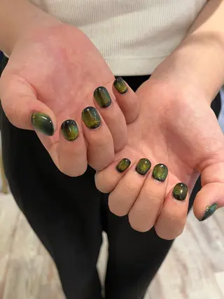 ネイル une／YUKINA 🫧大人nuanceのネイルデザイン