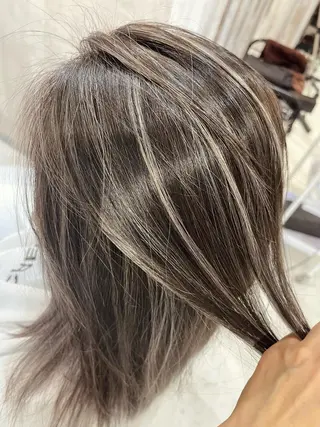 ミディアム カラー 松井那津子 /ハイライトブリーチのヘアスタイル