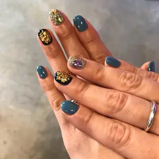 ネイル キラキラ オメメのネイルデザイン