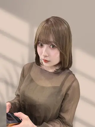 ショート くすみミルクティー/ ブラウン🪡TOWAのヘアスタイル