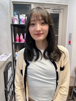 セミロング カラー ヨシダ トモキのヘアスタイル