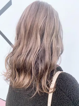 ロング カラー 💘韓国カラー💘 クルミのヘアスタイル