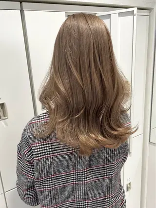 ミディアム カラー 韓国ハッシュカット/ 新宿/髪質改善/岡崎のヘアスタイル