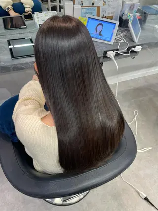 ロング 透明感ハイライト◎ 伊藤夏海のヘアスタイル