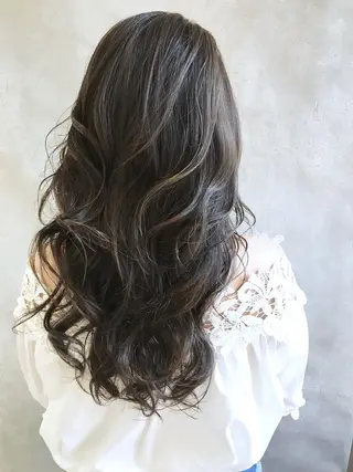 セミロング カラー MOU namba ムウナンバのヘアスタイル