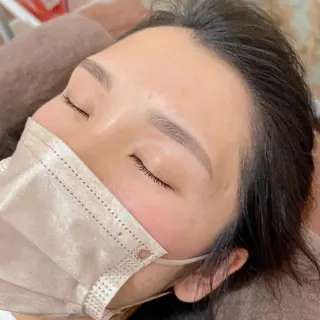 アイブロウ 黒島 茉美のマツエク・マツパデザイン