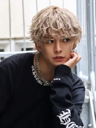 ミディアム カラー パーマ メンズ シースルーマッシュ/ メンズ/KYOHEIのヘアスタイル