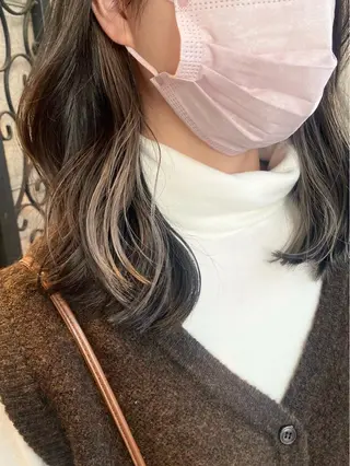 ミディアム カラー 藤原 侑香のヘアスタイル