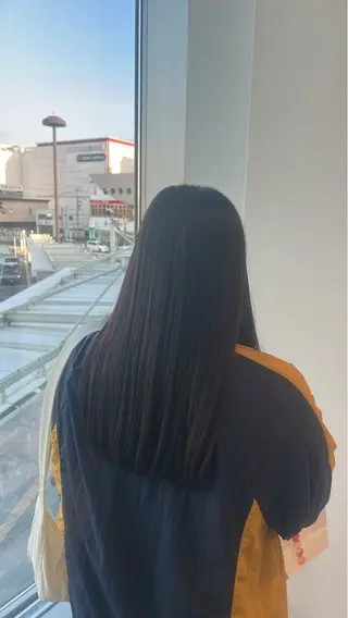 ロング 小谷 歩花のヘアスタイル