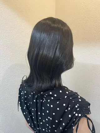 ミディアム カラー PUUR所属・🍒鈴木 エミリ🍒のヘアスタイル