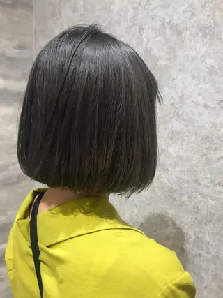 ショート カラー uru"所属・uru" すずきさゆりのヘアスタイル