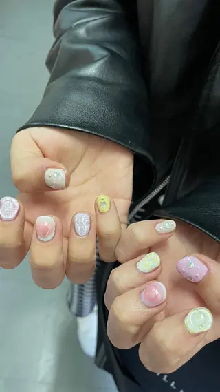 ネイル 栗田 ゆう子のネイルデザイン