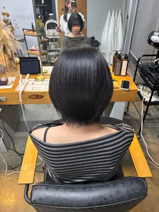 カラー ROCCOeast AKARIのヘアスタイル