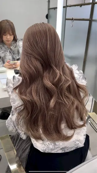 ロング カラー COA銀座所属・🫧RYOグレージュ /透け感カラー🫧のヘアスタイル