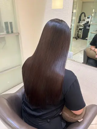 ロング 🫧オリーブカラー/ 酸性縮毛矯正銀座🫧のヘアスタイル