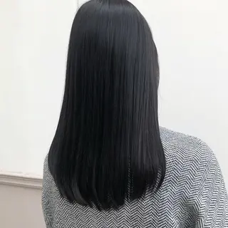 ロング カラー clock 松井山手所属・足立 千咲のヘアスタイル