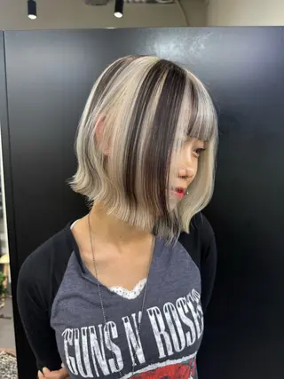 ショート カラー ミリ/原宿/ハイ トーンカラー💫のヘアスタイル