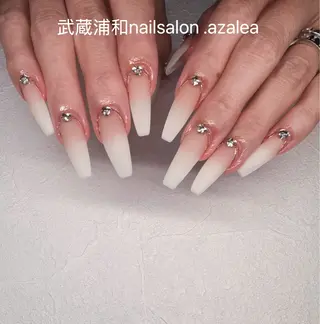 ネイル R inのネイルデザイン