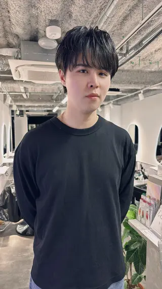 ショート メンズ 新宿/ハイトーン/ レイヤー/サカキのヘアスタイル