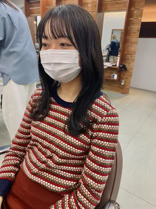 セミロング カラー サトウ リョウのヘアスタイル