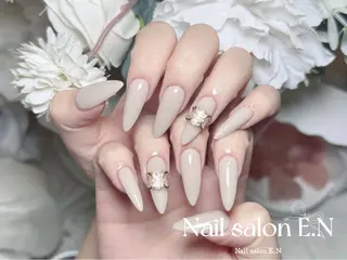ネイル E.N🦋 長さ出し/持ち込みのネイルデザイン