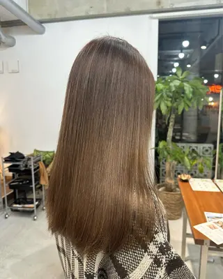 ロング カラー カイリ /レイヤーカットのヘアスタイル