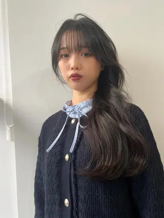 ロング 韓国ヘア レイヤーカットのヘアスタイル
