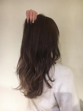 ロング カラー 野崎 ひかりのヘアスタイル