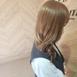 ミディアム FERIAあべの 🎀中野まや🎀のヘアスタイル