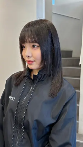 セミロング シールエクステ✨ L.O.G村岡健一のヘアスタイル