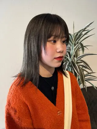 ミディアム カラー 桃果 momokaのヘアスタイル