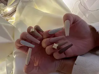 ネイル Nailsalon SKiのネイルデザイン