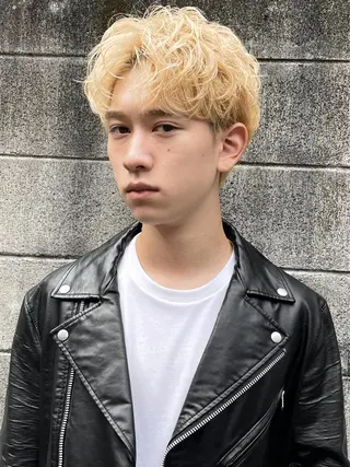 ショート カラー メンズ チーフマネージャー 💈田村亮太朗💈のヘアスタイル