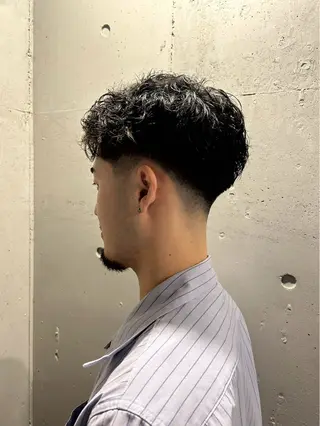 ショート パーマ メンズ カメオカ ダイゴのヘアスタイル