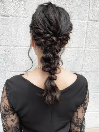 セミロング ヘアアレンジ ヘアアレンジ にいた　かづしげのヘアスタイル