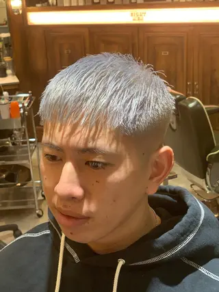 ショート カラー メンズ BINGO HAIR WORKS 【ビンゴヘアワークス】所属・🎱メンズフェード 特化HYOGA🎱のヘアスタイル