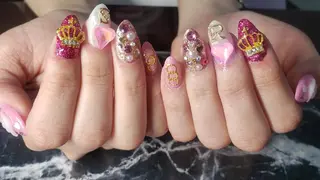 ミディアム ネイル クロキ 。のネイルデザイン