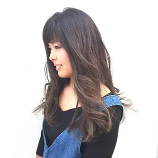 ロング 福地 礼奈のヘアスタイル