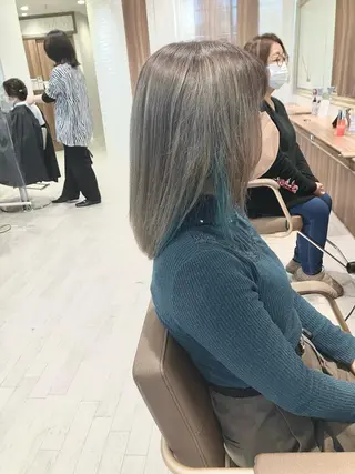 セミロング カラー Re:st所属・Miyavi/カラー ショートボブのヘアスタイル