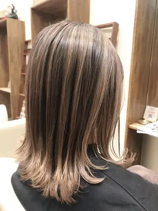 ミディアム カラー 入江 允のヘアスタイル